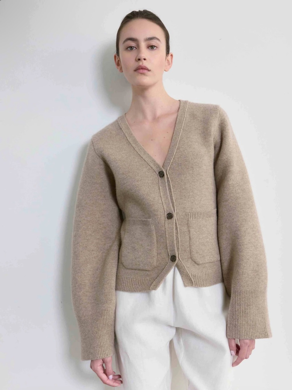 Almina Concept V Neck Cardigan